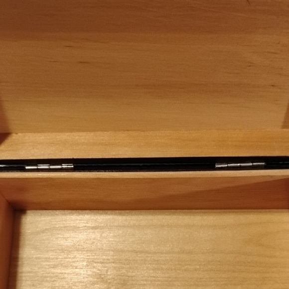 Hand Carved & Painted Wood Box, Made In Poland - Picture 14 of 14